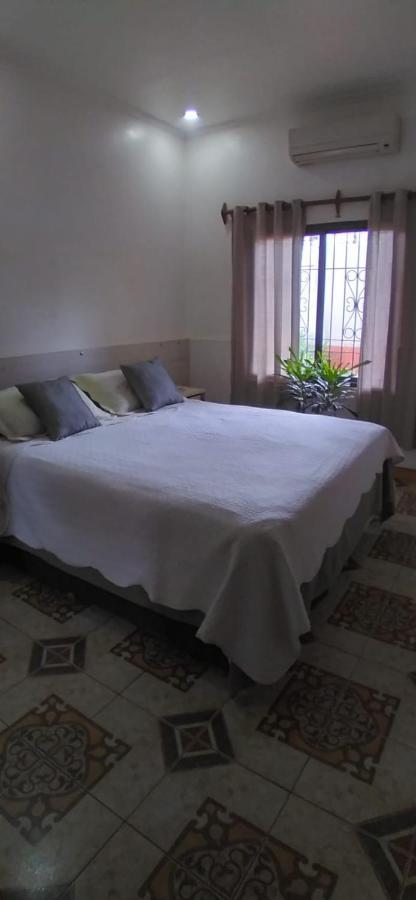 Вилла Vivi Iguazu Casa Familiar Пуэрто-Игуасу Экстерьер фото